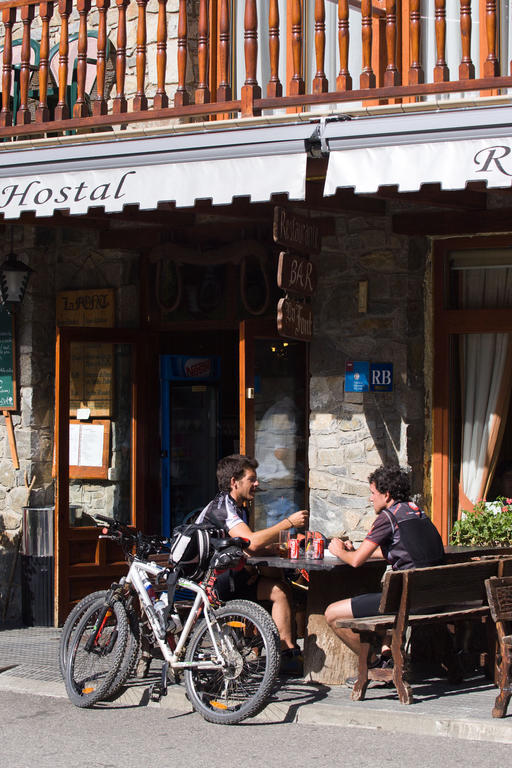 Hostal La Font Os de Civís Exterior foto